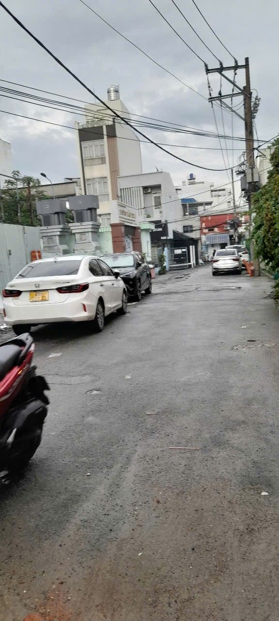 Nhà 3 tầng Cách Mạng Tháng 8, Tân Bình 60m² giá 8 tỷ - Sẵn sàng vào ở ngay!