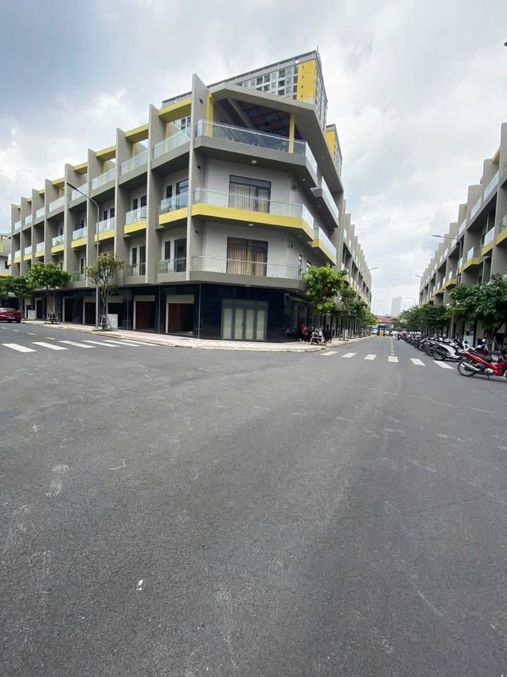 Nhà mặt tiền đường Thống Nhất, TP Thủ Đức 90m² giá 7.1 tỷ - Sổ hồng chính chủ, thương lượng tốt!