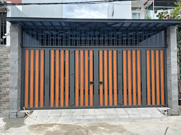 Nhà hẻm Lê Hồng Phong, Nam Nha Trang 92m² giá 5.95 tỷ - Dòng tiền thuê ổn định!