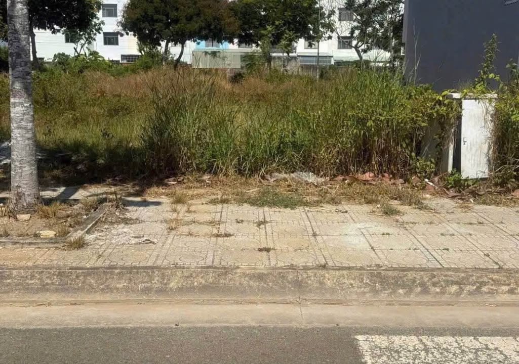 Đất thổ cư 85m² Khu Dân Cư Hoàn Cầu, Bà Rịa - Giá 2.3 tỷ - Hướng Tây, không vướng bận!