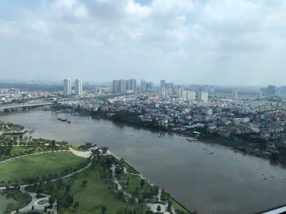 Căn hộ Vinhomes Central Park quận Bình Thạnh 155m² giá 25.9 tỷ - View công viên tuyệt đẹp!