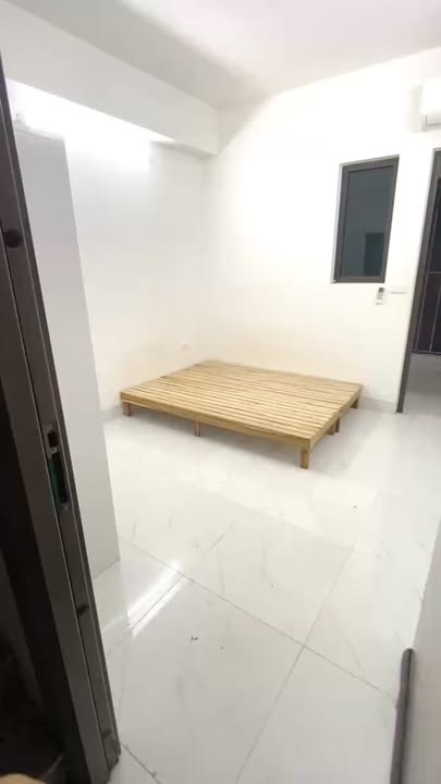 Cho thuê CCMN Ngõ 73 Yên Xá 20m² giá 3.5 triệu - Phòng rộng rãi, sạch sẽ!