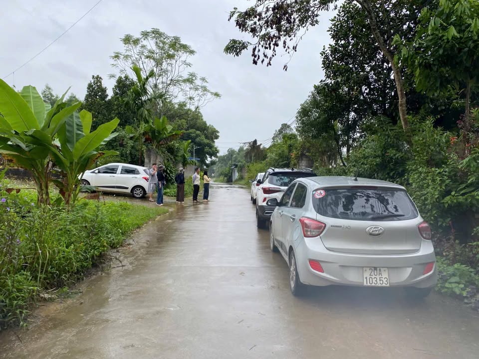 Đất thổ cư Tân Cương 1200m² giá 1.4 tỷ - Vị trí cao thoáng không ngập nước!