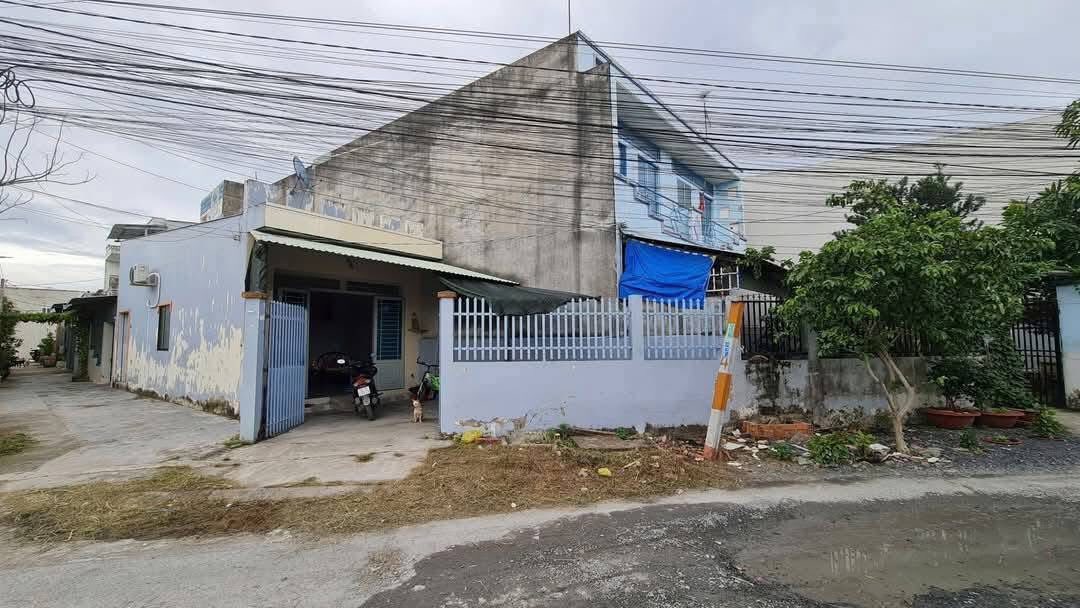 Nhà cấp 4 Tân Kim, Cần Giuộc 52m² giá 2.8 triệu - Sân rộng rãi, thoải mái để đồ!