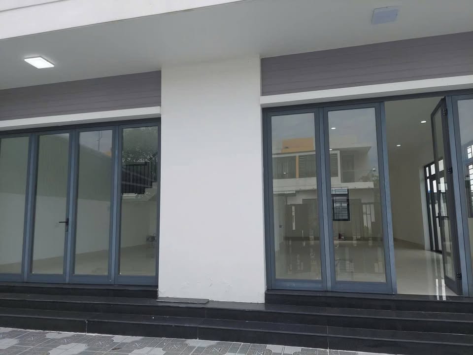 Nhà cho thuê góc đường 25 khu đô thị Tây Bắc, Rạch Giá 210m² - Kinh doanh thuận lợi!