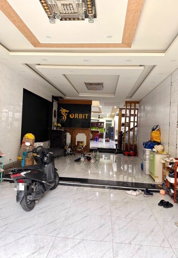 Nhà phố Đặng Văn Bi Thủ Đức 70m² giá 6.5 tỷ - Hẻm xe hơi thuận tiện!