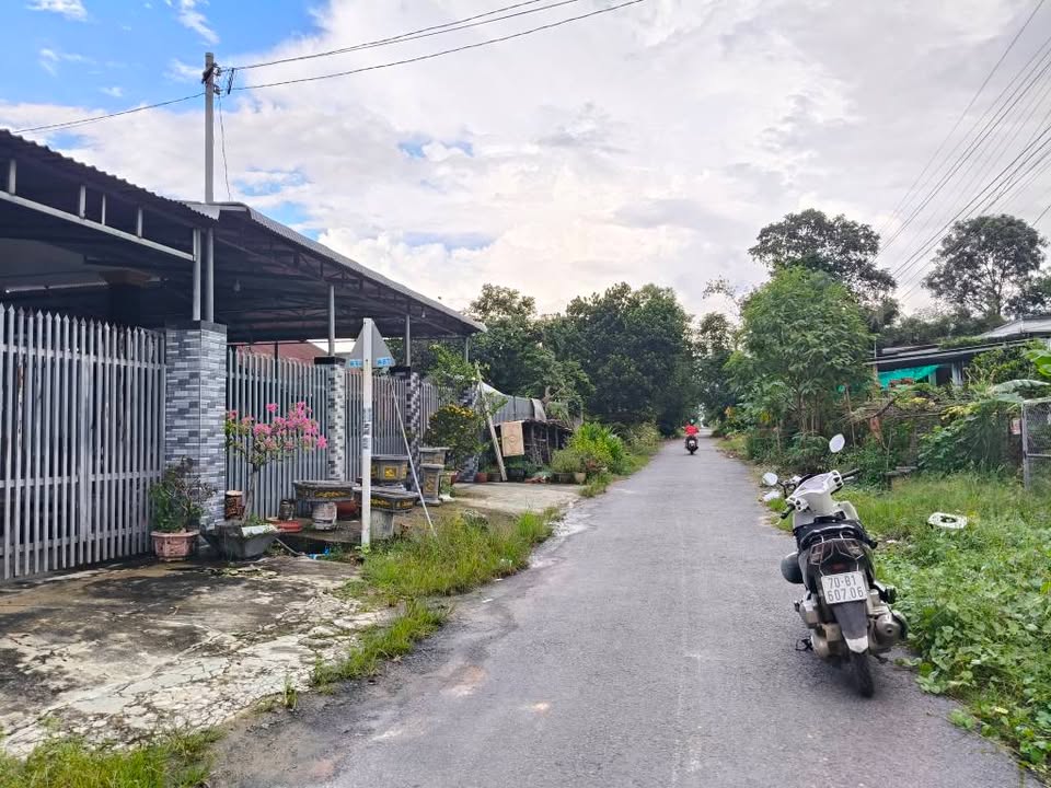 Đất thổ cư Ngô Quyền Long Hải 128m² giá 1.78 tỷ - Khu dân cư đông đúc!