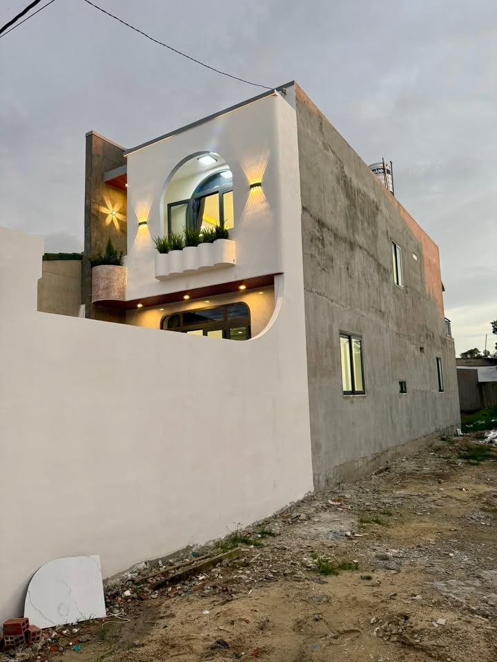 Nhà gác lửng Hòa Thành 100m² giá 1.75 tỷ - Sẵn sàng vào ở ngay!