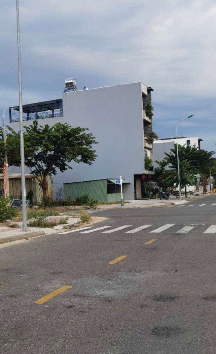 Nhà 4 tầng Hoà Quý, Ngũ Hành Sơn 102m² giá 11 tỷ - Sổ hồng chính chủ!