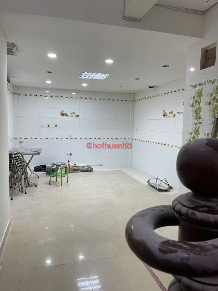 Nhà cho thuê đẹp 64m² trên đường Lý Thường Kiệt, quận 10 - Phù hợp kinh doanh và sinh sống!