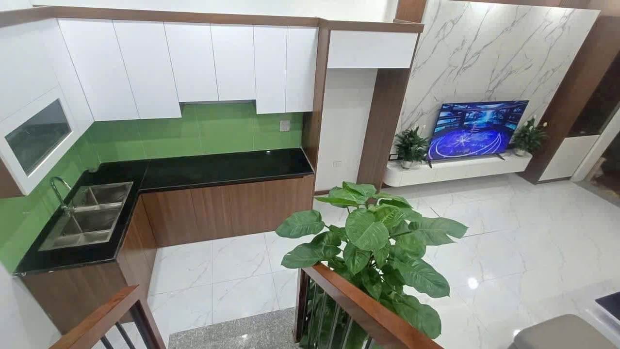 Nhà LÔ GÓC Vĩnh Ninh 50m² giá 5.8 tỷ - Thiết kế hiện đại sang trọng!