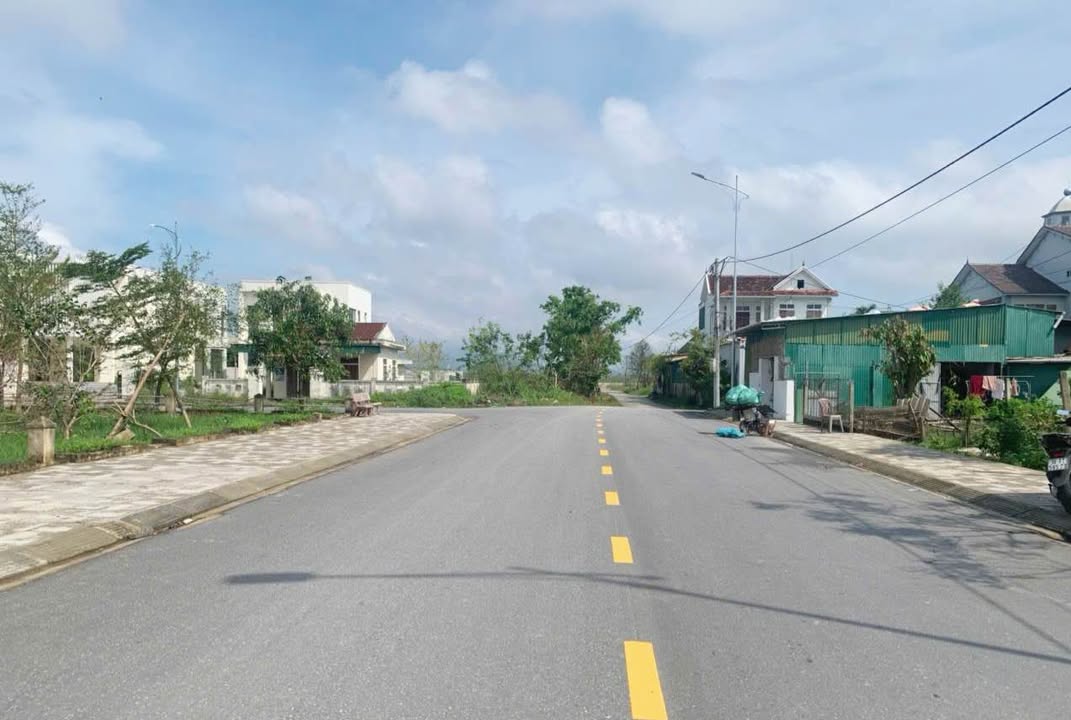 Đất Thổ Cư Thôn Trung Hưng - Hà Tĩnh 239.8m² - Tiềm năng đầu tư tuyệt vời!