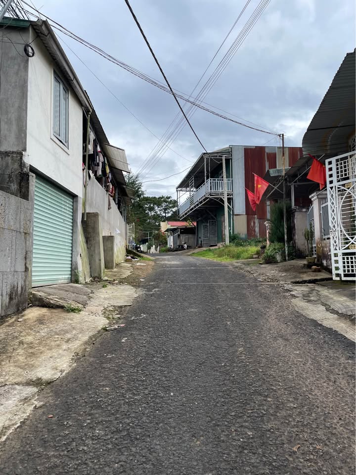 Nhà Đà Lạt 170m² giá 3.9 tỷ - Đầu tư sinh lời thông minh!