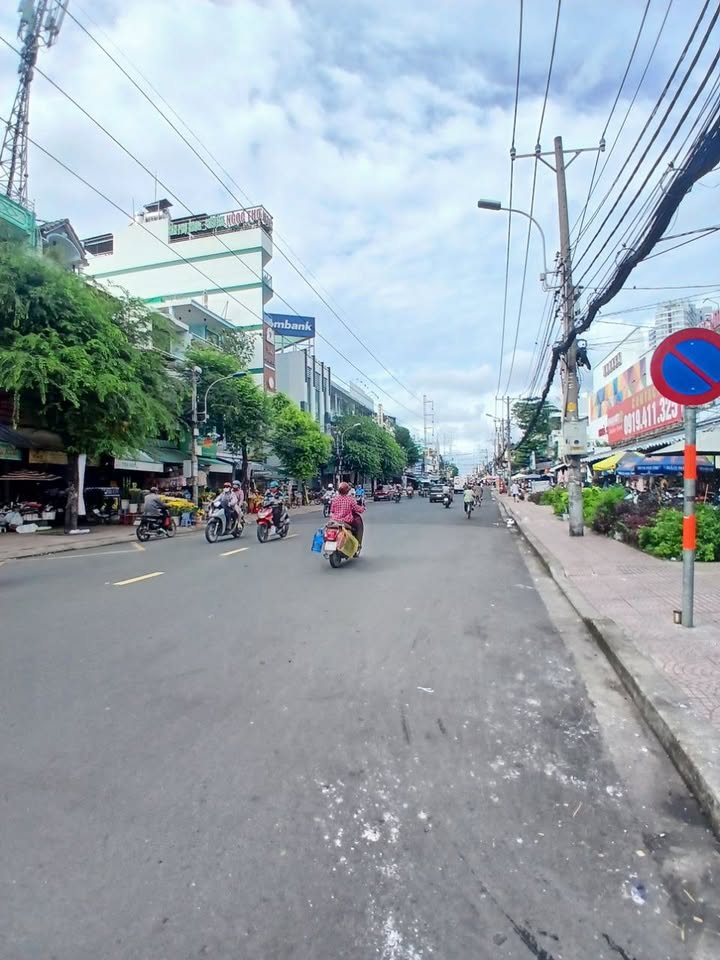 Nhà góc 2 mặt tiền Minh Phụng, Quận 11, 60m² giá 22 tỷ - Hàng hiếm đầu tư sinh lời!