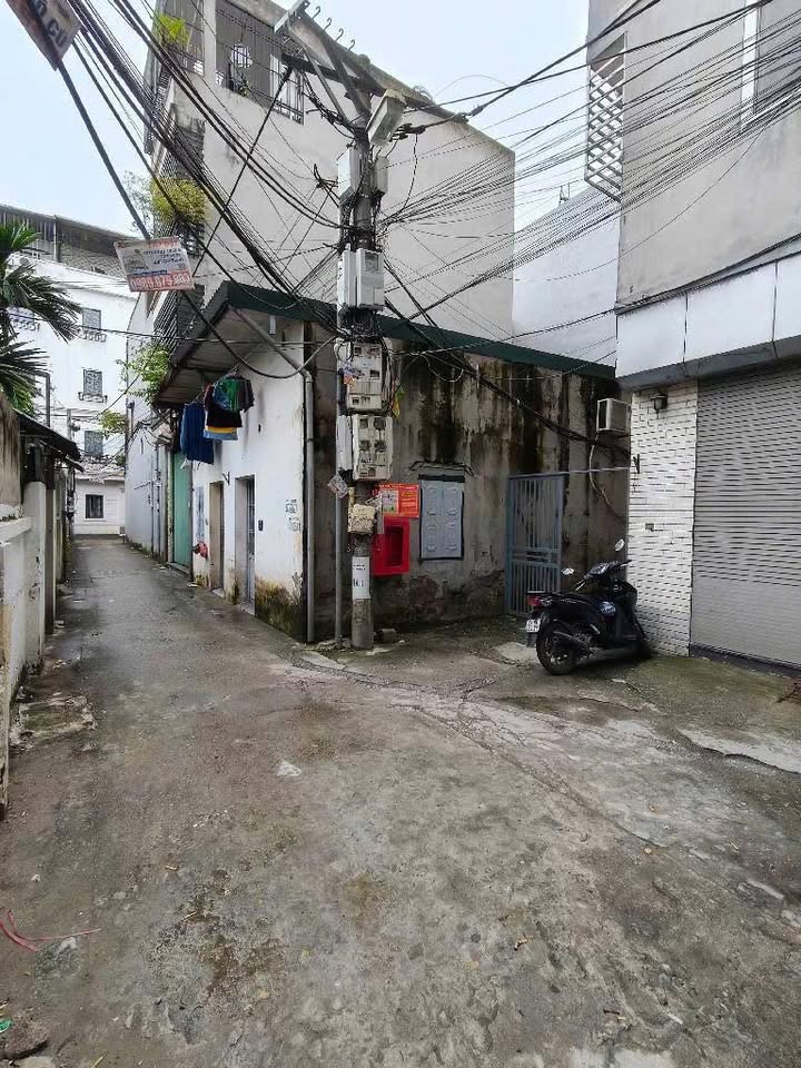 Đất Ngọc Thụy Long Biên 38m² giá 7 tỷ - Phong thủy tốt, sẵn sàng xây dựng!