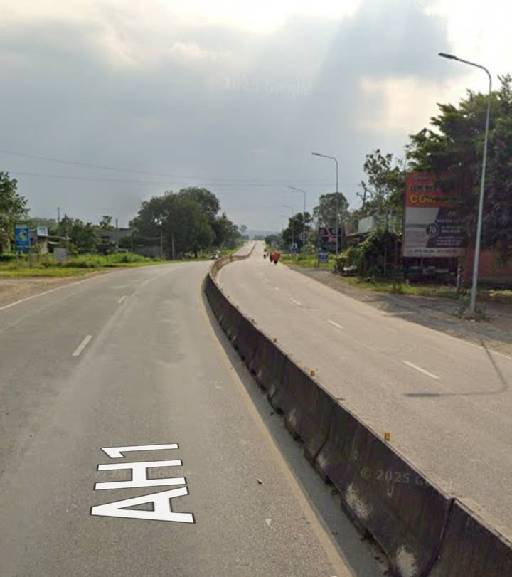 Bán đất vườn kèm nhà cấp 4 tại QL 1A, Sông Phan, 18.938m² - Đầu tư sinh lời tốt!