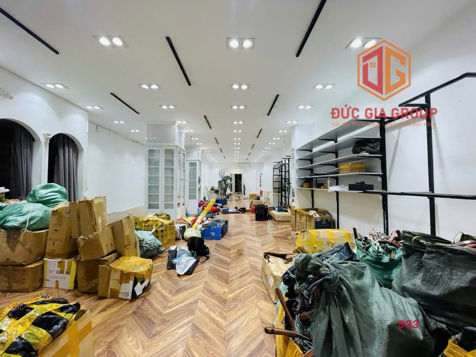 Nhà cho thuê mặt tiền đường Phạm Văn Thuận, Biên Hòa 114m² - Vị trí kinh doanh lý tưởng!