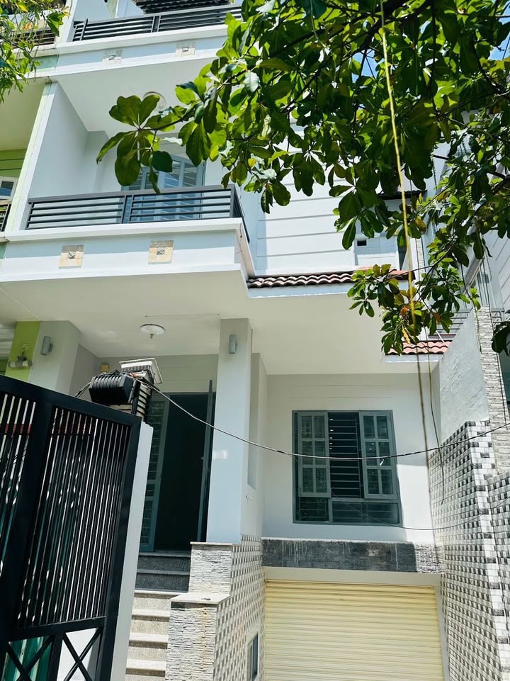 Cho thuê Tòa nhà mặt tiền Võ Thị Sáu 132m² - Kinh doanh sầm uất ngay trung tâm!