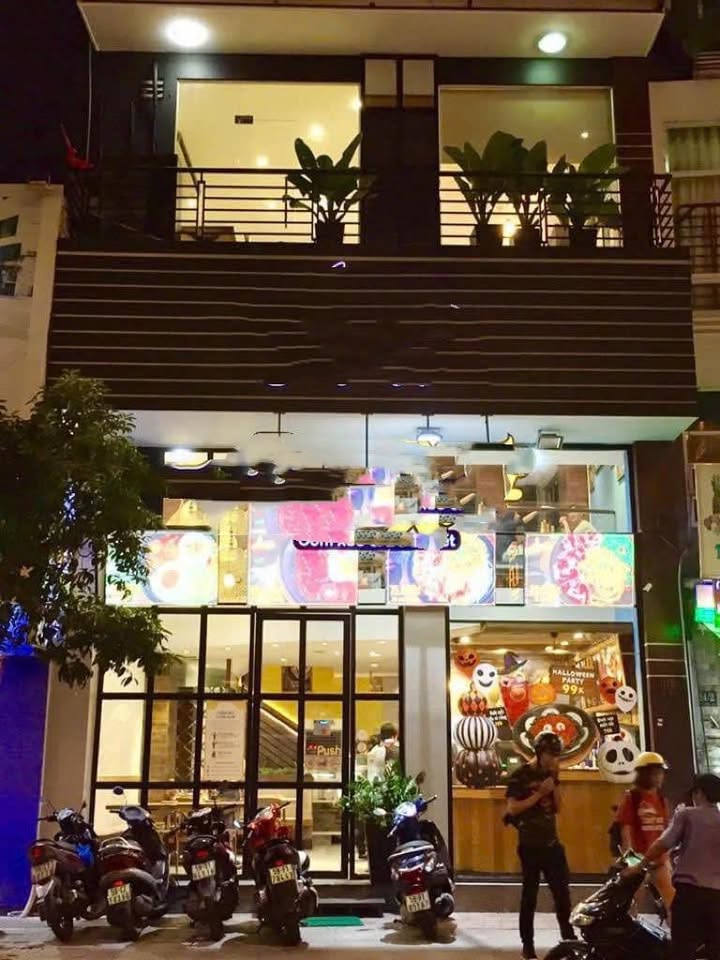 Cho thuê mặt tiền đường Nguyễn Trãi, Quận 1 - Diện tích 63m², Kinh doanh thuận lợi!