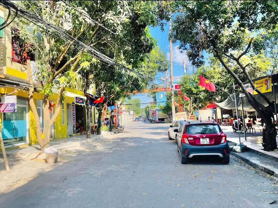 Đất kinh doanh mặt đường Lý Nhật Quang Bến Thủy 90m² giá 5 tỷ - Vị trí đắc địa, tiềm năng cao!