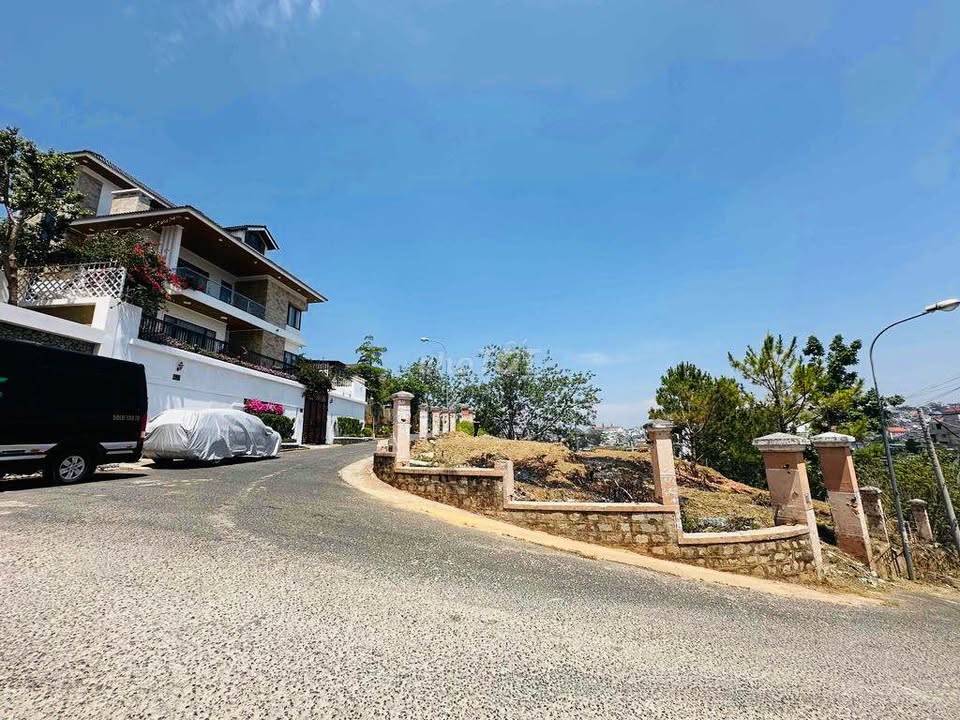 Đất xây dựng Phường 3 Đà Lạt 106m² giá 3.4 tỷ - Sổ đỏ chính chủ, sang tên nhanh chóng!