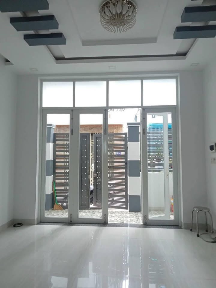 Nhà 4 tầng cho thuê đường Lý Thánh Tôn, Nha Trang 53m² - Full nội thất, giá chỉ 13 triệu!