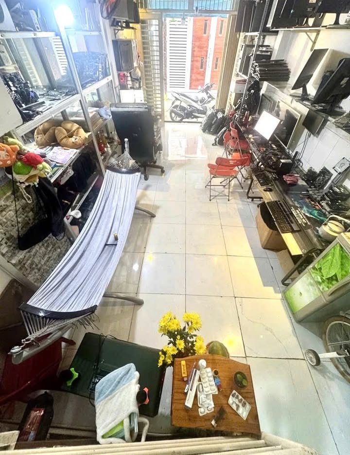 Nhà 2 Tầng 34m² Gò Vấp giá 5 tỷ - Ô tô đỗ cửa, hiếm có!