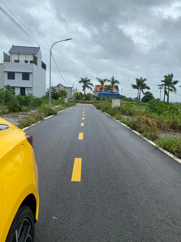 Đất nền Khu đô thị 379 Hưng Hà 108m² - Giá tốt, mặt tiền 6m!