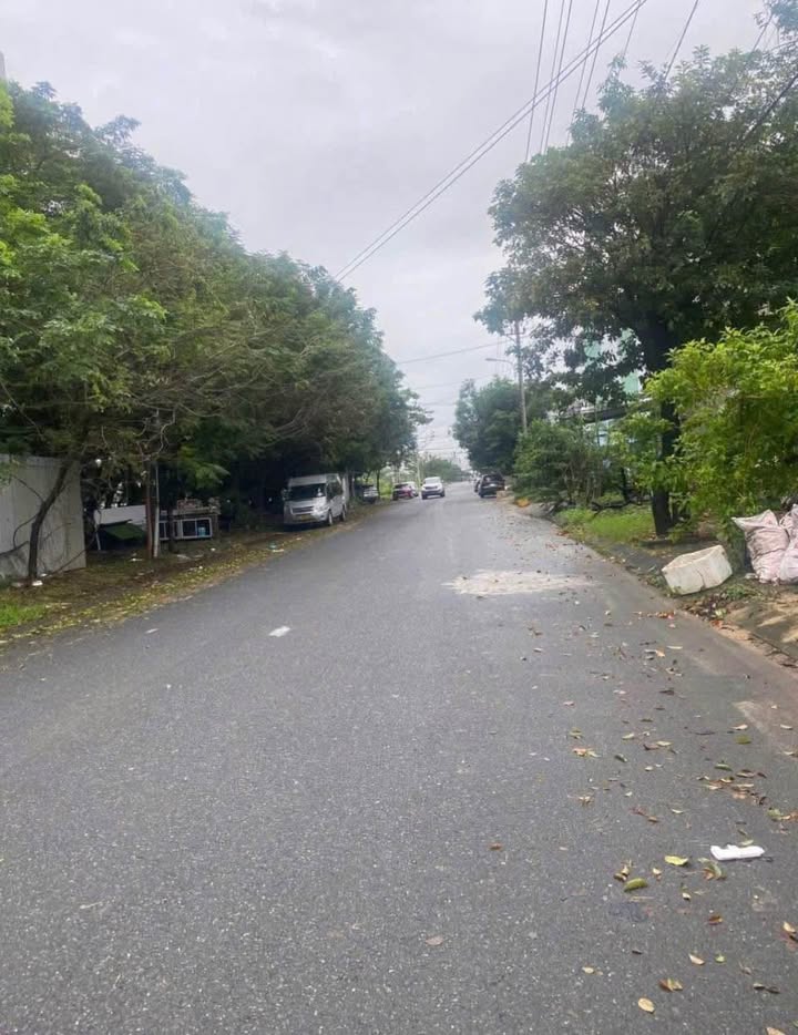 Bán đất tặng nhà mặt tiền Trần Triệu Luật 90m² - Khu dân cư sầm uất Đà Nẵng!