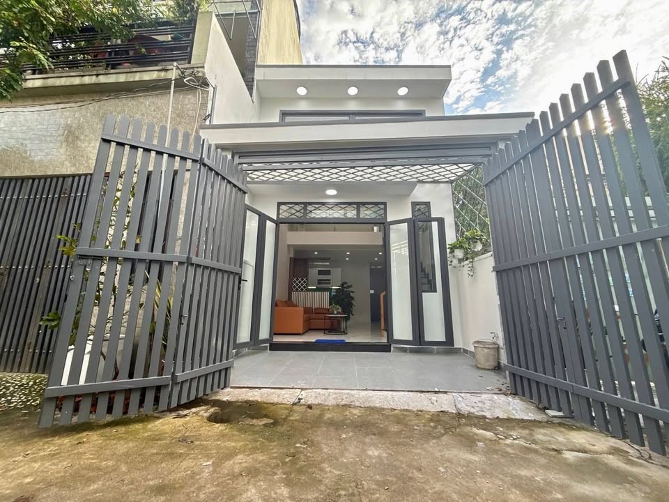Nhà mới đẹp hẻm xe hơi Tăng Nhơn Phú A 54m² giá 5.25 tỷ - Vị trí an ninh, tiện nghi!