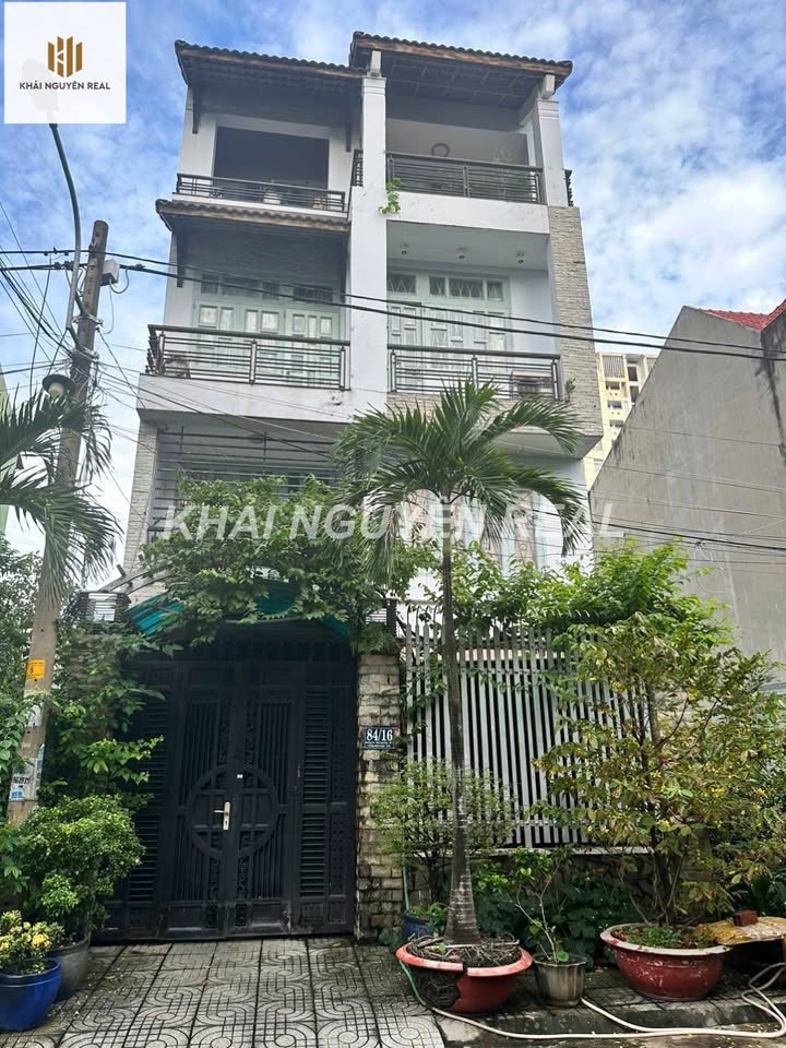 Nhà phố 4 tầng Hiệp Bình Chánh 105m² giá 14.3 tỷ - Gần GigaMall, thuận tiện mua sắm!