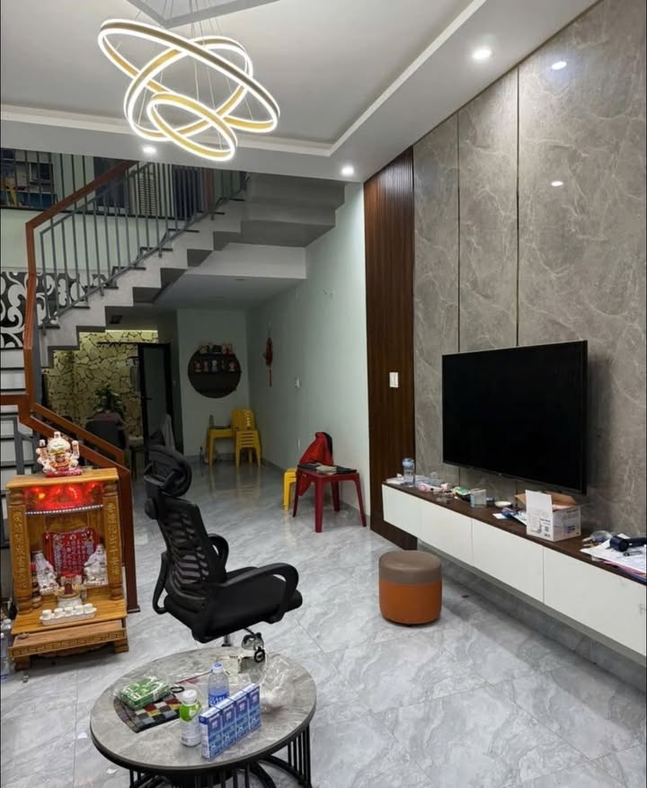 Nhà 2 tầng kiên cố đường 2/9, Hải Châu 81m² - Chính chủ bán gấp!