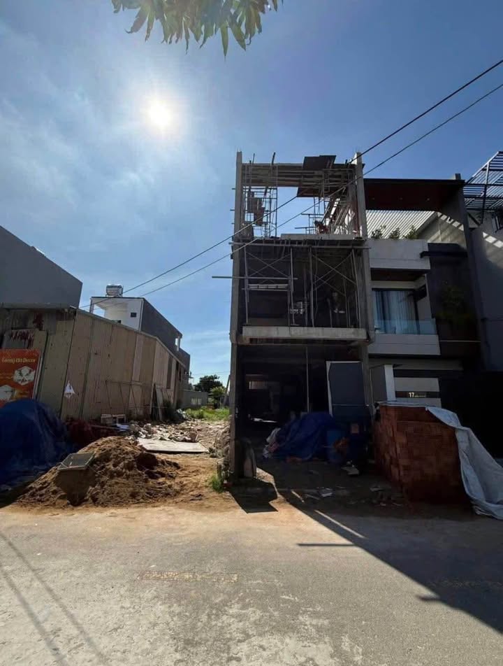 Đất nền đường Hòa Phú, Điện Bàn, 80m² giá 5.29 tỷ - Tiện ích xung quanh đầy đủ!