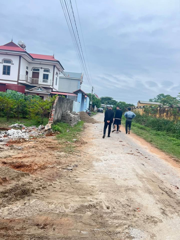 Đất vườn tại Lan Mẫu, Lục Nam 500m² - Đường bê tông rộng rãi, giá tốt!