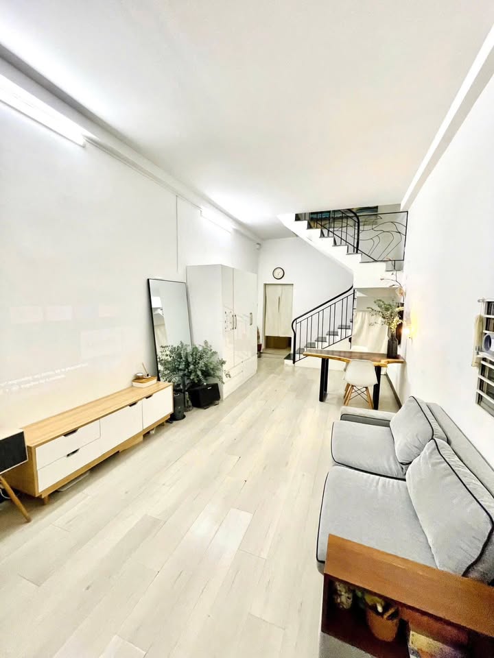 Nhà hẻm Nguyễn Đình Chiểu, Phú Nhuận 56m² giá 8 tỷ - Sổ hồng chính chủ, thương lượng tốt!