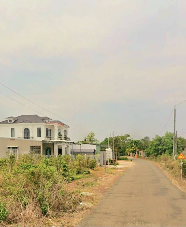 Lô đất 50m² mặt tiền đường nhựa Suối Cam, Đồng Xoài chỉ 700 triệu - Cơ hội đầu tư tốt!