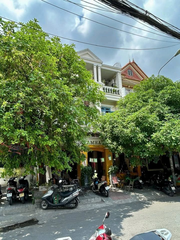 Mặt tiền FrontHouse Phường 3, Quận Phú Nhuận 132m² giá 36 tỷ - Đầu tư sinh lời ngay!