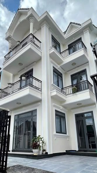 Nhà phố Lâm Viên Đà Lạt 100m² giá 6.5 tỷ - Bán gấp chính chủ!