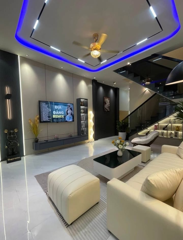 Nhà 2 tầng mới đẹp tại kiệt ô tô 7m Thái Thị Bôi, Thanh Khê - Giá 6.29 tỷ