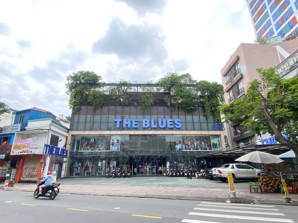 Cho thuê FrontHouse 3 tầng tại Quận 3, diện tích 1140m² - Hỗ trợ kinh doanh mọi ngành nghề!