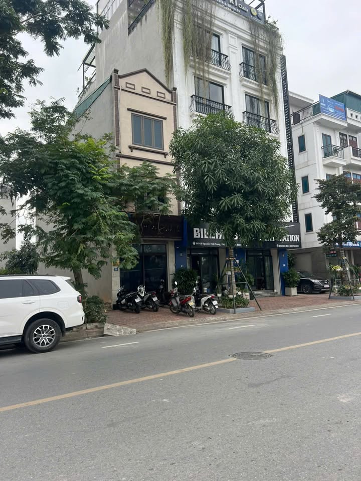 Nhà mặt phố Nguyễn Thời Trung Long Biên 160m² giá 11 triệu - Chính chủ cho thuê lâu dài!