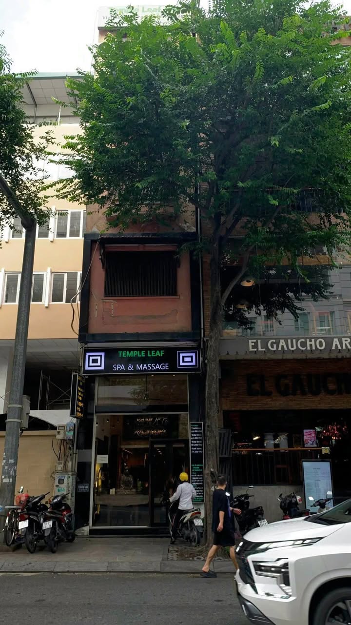 FrontHouse Hai Bà Trưng Quận 1 45m² giá 64 tỷ - Vị trí đắc địa hiếm có!