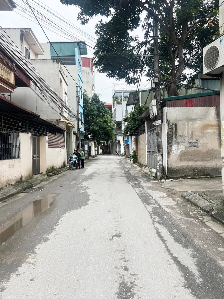 Đất Thạch Bàn Long Biên 79m² - Lô góc, Ô tô vào tận nơi, Sổ đỏ chính chủ!