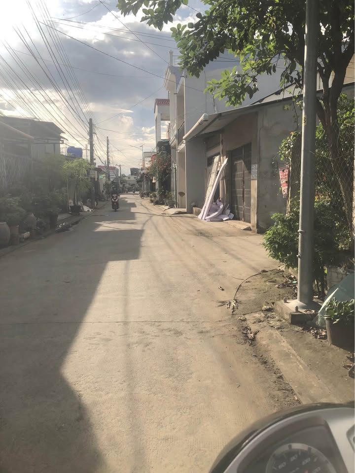 Nhà phố Tiên Thủy 90m² giá 1.6 tỷ - Mặt tiền xe 16 chỗ, gần chợ