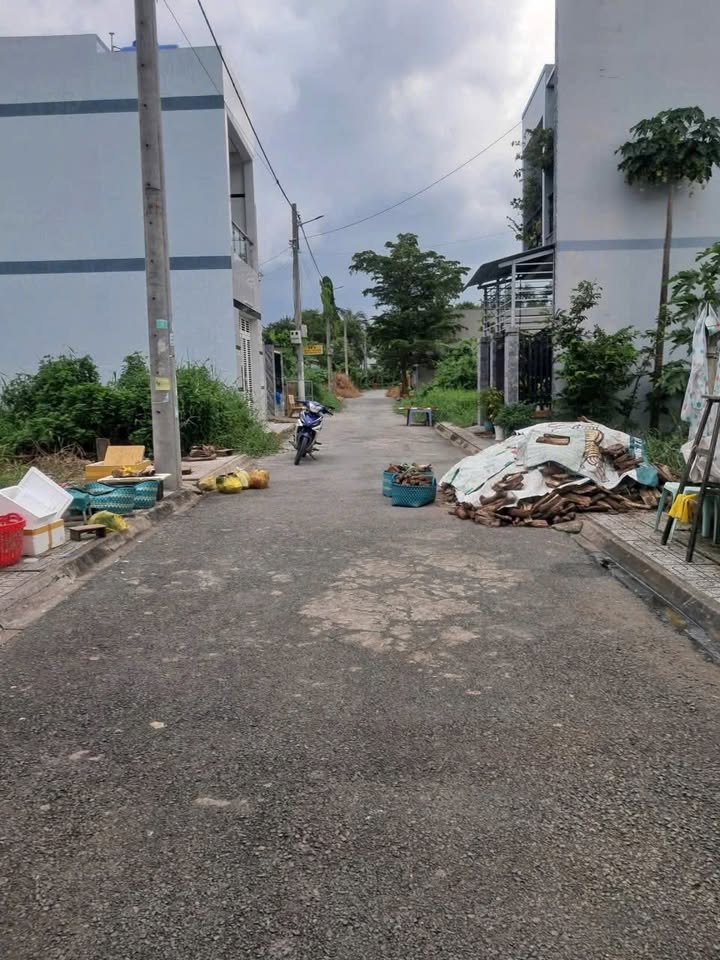 Đất nền Phường 2 Gò Công 105m² giá 1.3 tỷ - Đường nhựa, dân cư đông đúc!