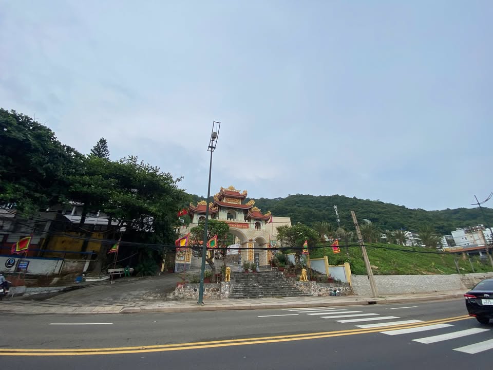 Nhà phố Hạ Long, Vũng Tàu 113m² giá 25 tỷ - Vị trí đắc địa lưng tựa núi, hướng biển!