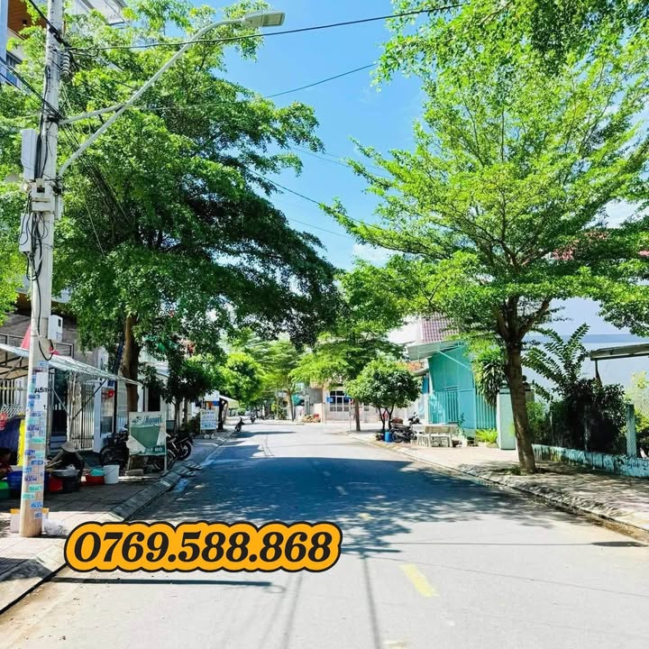 Mặt tiền FrontHouse đường Nguyễn Trãi, Vạn Ninh 120m² giá 3.24 tỷ - Cơ hội đầu tư sinh lời!