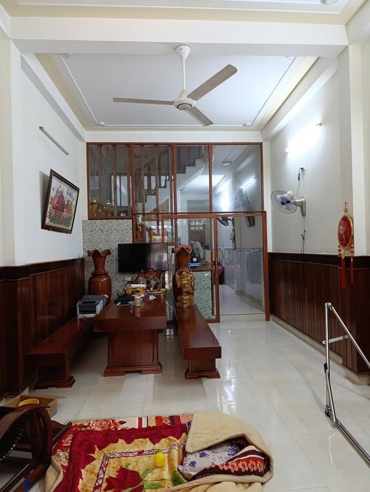 Nhà hẻm ô tô Quang Trung 73m² giá 5 tỷ - Gần biển, thuận tiện di chuyển!