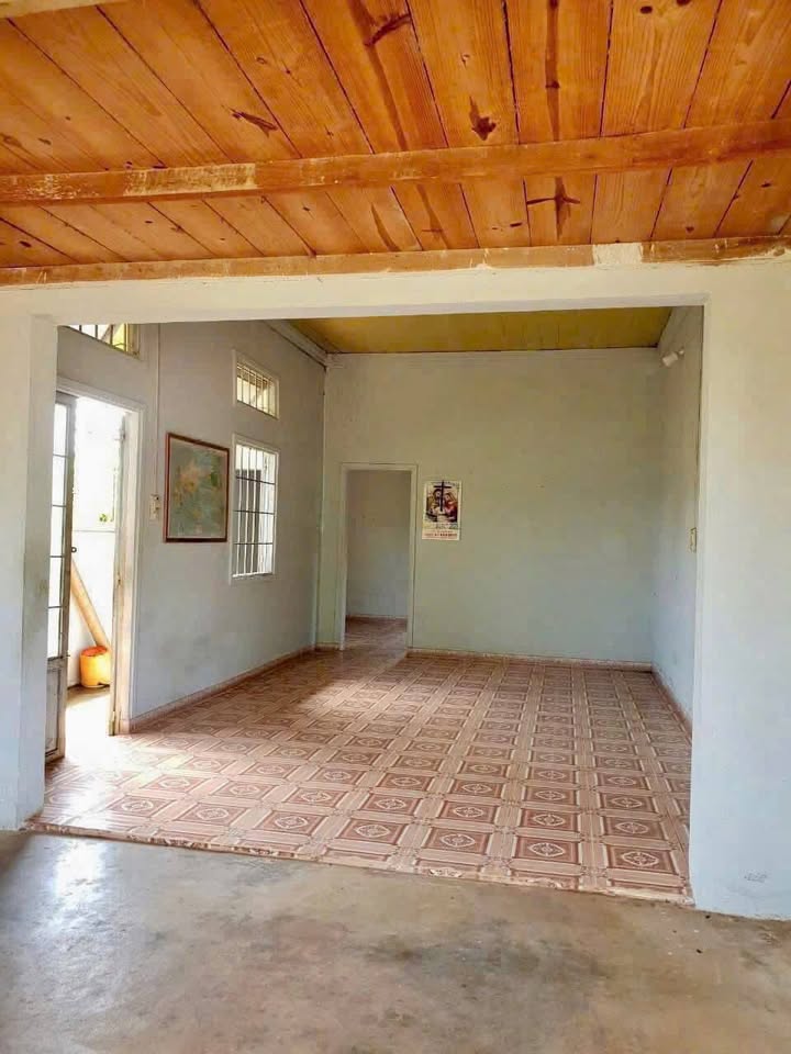 Nhà cấp 4 3 mặt tiền Nguyễn Huy Tưởng, Bảo Lộc 232m² - Sổ hồng chính chủ, giá tốt!