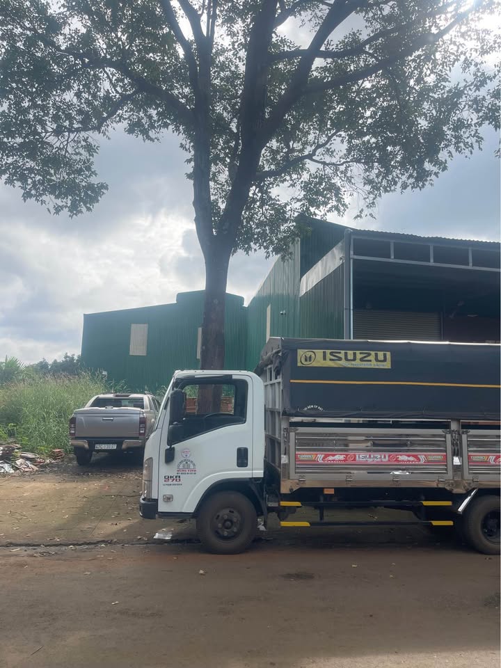 Nhà mặt tiền Phạm Văn Bạch, Buôn Ma Thuột 102m² giá 2.85 tỷ - Đầu hoa viên tiện lợi!